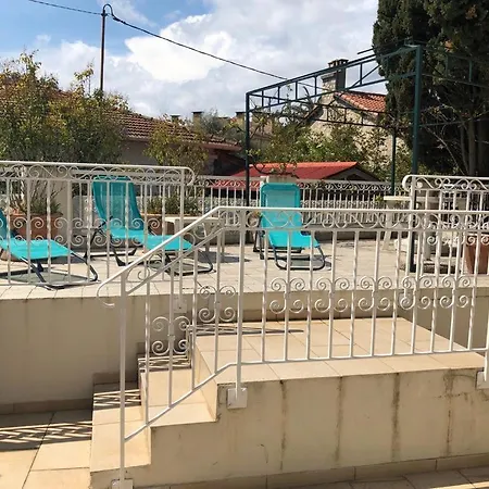 Apartment Avec Jardin A 5 Min De Marche Du Centre De Et Plages *