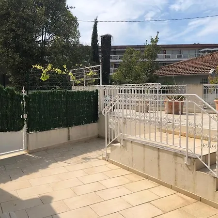 Avec Jardin A 5 Min De Marche Du Centre De Et Plages Cannes